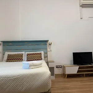 Appartamento Lovely In The Heart Of Free Swimming Pool, Málaga